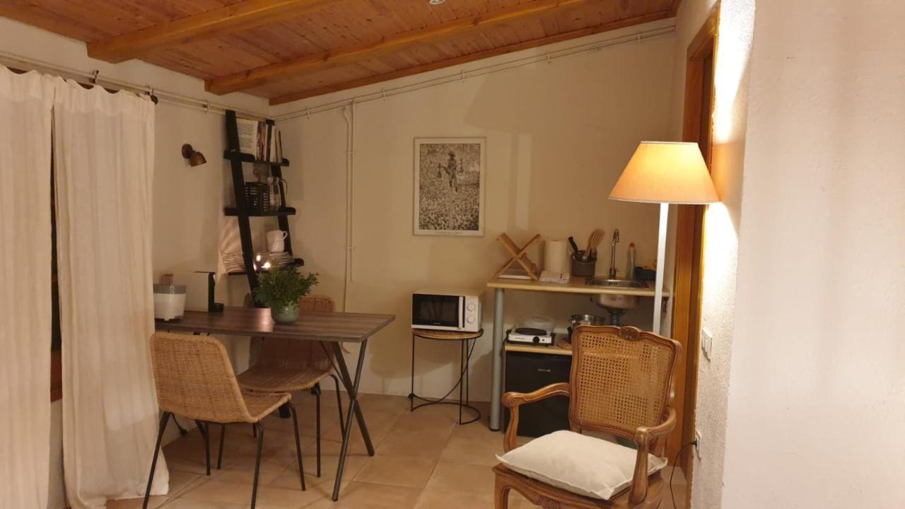 Gasthaus Corral D'En Romagosa Begues Exterior foto
